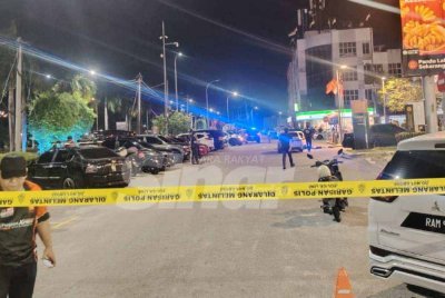 Polis melaksanakan pemantauan ketat di sekitar lokasi kejadian.