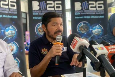 Mohd Uzir ketika sidang akhbar sesi ‘kick-off’ BE2026 yang diadakan di Pasar Tani Kekal di sini pada Isnin. Foto Sinar Harian
