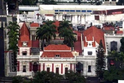 Bunyi letupan itu dikatakan tidak sekuat ketika operasi berskala besar dilancarkan tentera AS pada awal pagi Sabtu. - Foto AFP