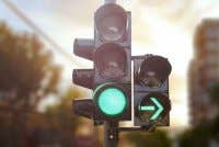 Lampu isyarat hijau pun tidak lagi menjamin kenderaan bergerak dengan selamat. Gambar hiasan 