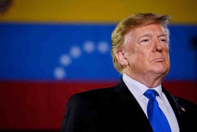 Donald Trump dengan bangganya mengisytiharkan AS akan mentadbir Venezuela sehingga berlaku ‘peralihan yang selamat, sesuai dan munasabah'. 