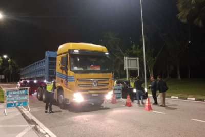 JPJ akan terus melaksanakan Operasi Lebih Muatan tanpa mengira masa.