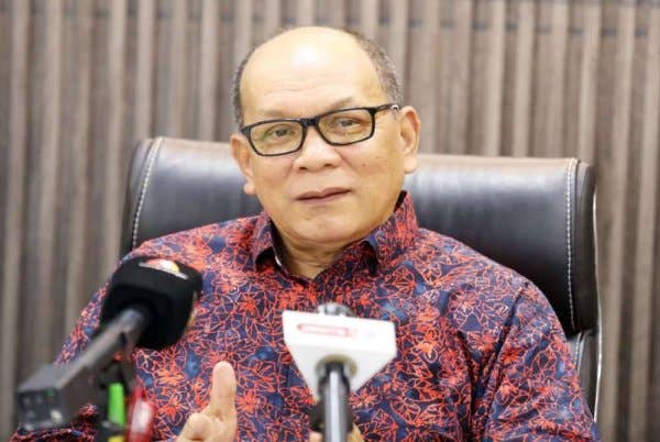 Izham semasa sidang akhbar di sini pada Khamis