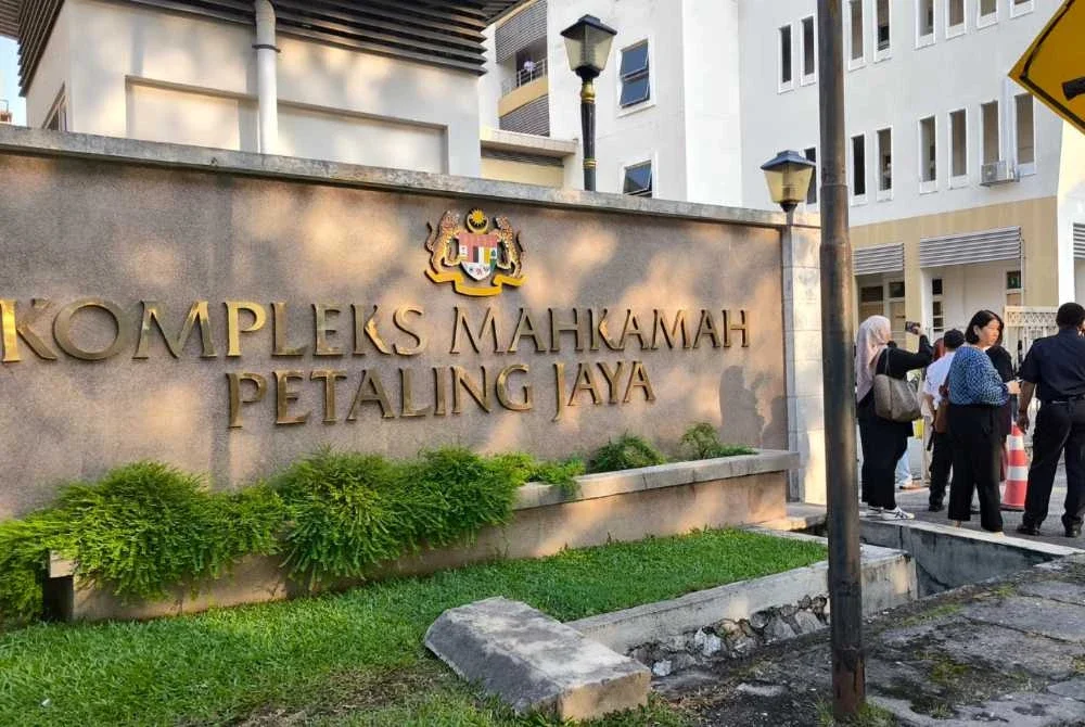 Mahkamah menetapkan perbicaraan bela diri bermula 4, 9, 11 dan 12 Mac depan.