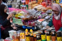 Penskalaan PMKS akan diteruskan menerusi sokongan dan penglibatan aktif GLC termasuk melalui program pembangunan kapasiti, pendigitalan dan penambahbaikan operasi.