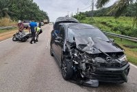 Keadaan kenderaan yang terlibat dalam kemalangan di kilometer 37, Jalan Sungai Rengit – Kota Tinggi pada Jumaat - Foto IPD Kota Tinggi