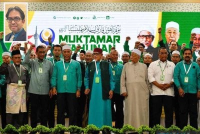 Menerajui PN adalah keputusan yang dipersetujui secara sebulat suara dalam Muktamar Tahunan Pas ke-71 di Alor Setar. - Gambar kecil (Dr Mukhtaruddin)