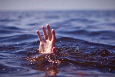 Seorang pelajar UPSI ditemukan lemas selepas dihanyutkan arus deras ketika cuba menyelamatkan rakannya di kawasan air terjun Kedondong, Batang Kali petang tadi. Foto hiasan