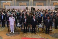 Menteri Pertahanan Datuk Seri Mohamed Khaled Nordin (dua,kiri) bergambar bersama pada Majlis Perutusan Tahun Baharu 2026 Menteri Pertahanan di Wisma Perwira Angkatan Tentera Malaysia (ATM) di sini hari ini. Foto Bernama 