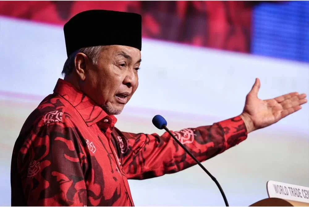 Ahmad Zahid berucap sebelum merasmikan penutup Program Multaqa Ilmuan Islam Malaysia sempena Perhimpunan Agung UMNO 2025 yang berlangsung dari 14 hingga 17 Januari ini di Pusat Dagangan Dunia Kuala Lumpur (WTCKL) pada Selasa. Foto Bernama