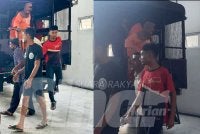 Muhamad Azim (kanan) mengaku bersalah dan dikenakan denda oleh mahkamah.
- Foto: SINAR HARIAN/ADILA SHARINNI WAHID