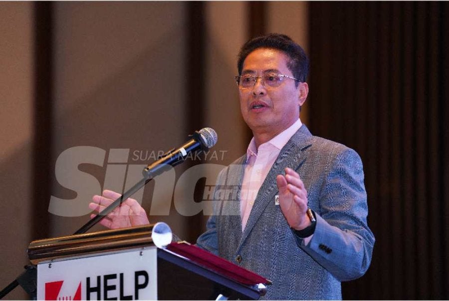 Azam semasa berucap di Majlis MoU antara SPRM dan HELP University di Bukit Kiara, Kuala Lumpur pada Selasa. Foto: MOHD HALIM ABDUL WAHID