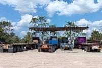 Serbuan tersebut dilakukan dengan kerjasama Jabatan Keselamatan Dalam Negeri dan Ketenteraman Awam (KDNKA) Ibu Pejabat Polis Kontinjen Kedah.