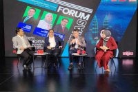 Program Forum Khas Integriti Di Era Digital & Majlis Penyampaian Hadiah Pertandingan Video Pendek "Integriti Dibina Rasuah Binasa", dari kiri Ismail Adnan selaku Moderator, Pengarah Pusat Kecemerlangan Melayu Universiti Malaya (UM) Datuk Profesor Dr. Kolonel Awang Azman, Presiden IKRAM, Badlishah Sham Baharin dan Ceo Salampro Group/ Professional Trainer, Salwa Mohd Saleh