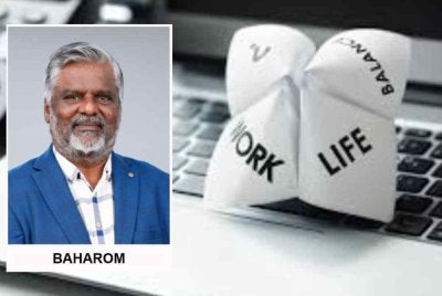 Dengan mengambil kira faktor Ketenangan Minda dan Masa (Work-Life Balance), kehidupan wajar bukan hanya mengenai wang, tetapi juga kesihatan mental dan masa. Gambar hiasan 