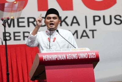 Dr Muhamad Akmal melatakkan jawatan sebagai Exco Melaka berkuat kuasa minggu depan. 