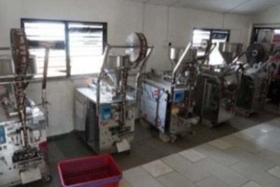 Peralatan memproses turut dirampas untuk siasatan lanjut.