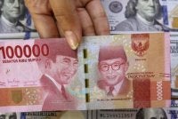 Secara keseluruhan, rupiah telah melemah 1.26 peratus setakat tahun ini. Foto: Agensi