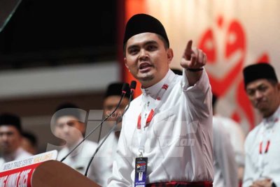 Muhamad Akmal menyampaikan ucapan di Perhimpunan Agung Pergerakan Pemuda UMNO pada Khamis.