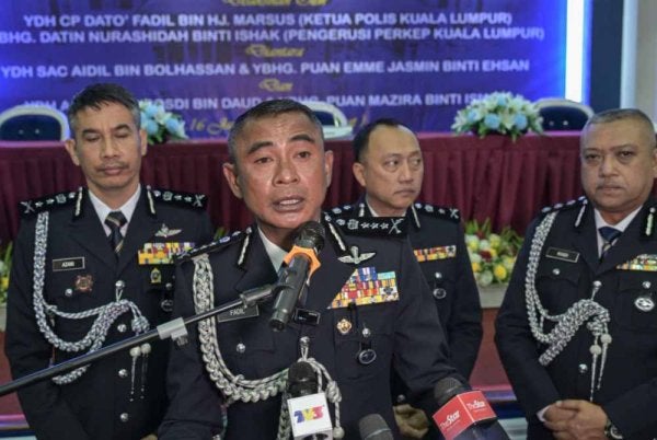Fadil semasa sidang media selepas Majlis Serah Terima Tugas Ketua Polis Daerah Cheras di IPD Cheras pada Jumaat.