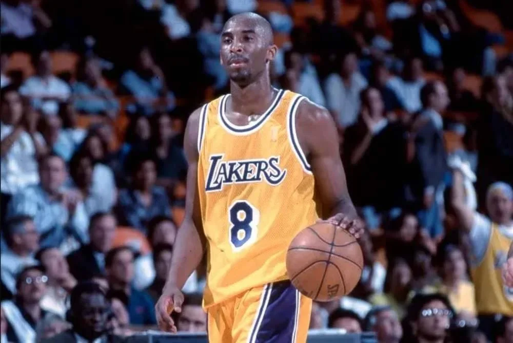 7. Jersi NBA pertama Kobe Bryant – AS$7.004 juta (28.4 juta).