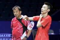 Seu Bock (kiri) kini dilantik ketua jurulatih perseorangan lelaki senior negara. Foto Bernama