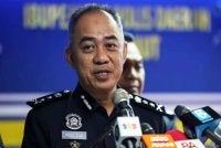 Mohd Alwi berkata, polis masih menyiasat motif kes lelaki maut ditembak di hadapan sebuah kedai cuci kenderaan di kawasan Nibong Tebal.