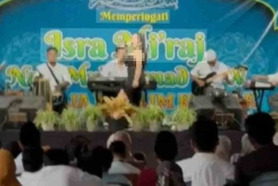Aksi goyang dangdut itu tular di media sosial. Foto Agensi
