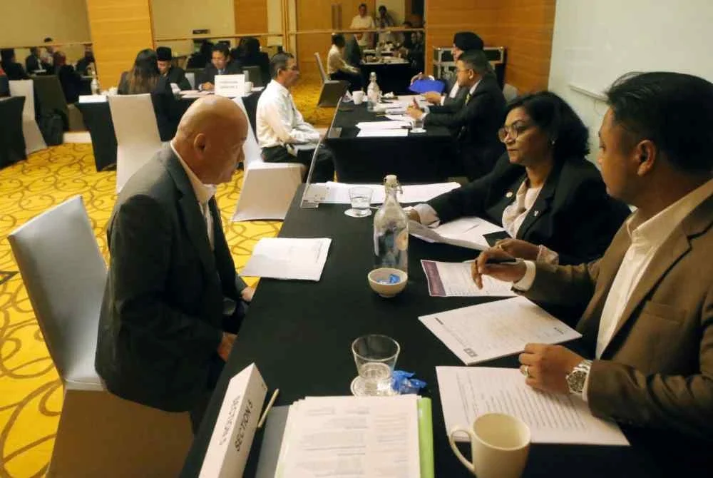 Sesi temuduga yang dijalankan bagi memilih Ahli Majlis PBT mewakili PKR berlangsung di sebuah hotel di Ipoh pada Sabtu.