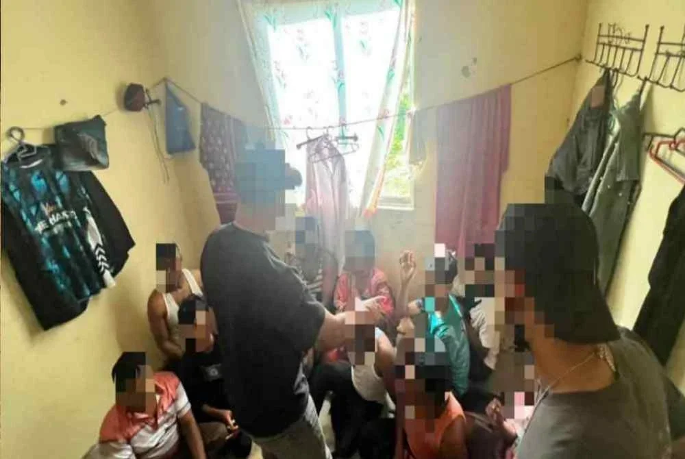 Serbuan turut menahan seramai 12 warga Bangladesh terdiri daripada 11 lelaki dan seorang wanita berusia antara 18 hingga 54 tahun.