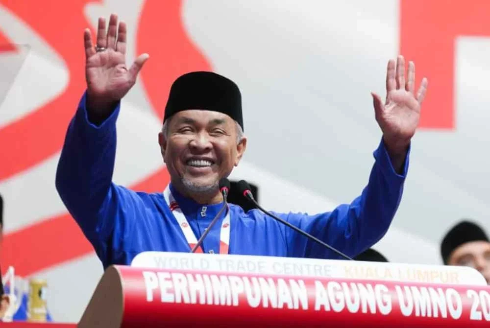 Ahmad Zahid ketika ucapan penangguhan Perhimpunan Agung UMNO pada Sabtu.