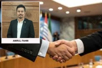 Keamanan tidak boleh dicapai melalui ancaman dan pengeboman, tetapi melalui kepercayaan, diplomasi, serta kesediaan untuk mengiktiraf kepelbagaian sistem politik dan budaya. Gambar hiasan 