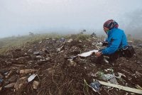 Pihak berkuasa Indonesia pada Isnin menemukan satu lagi mayat dipercayai mangsa pesawat malang ATR 42-500 milik Indonesia Air Transport (IAT) yang mengalami nahas di Sulawesi Selatan.