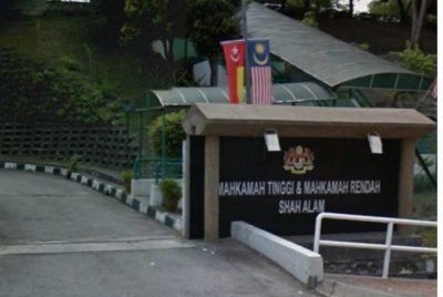 Mahkamah Tinggi Shah Alam menjatuhkan hukuman penjara 16 tahun terhadap seorang lelaki selepas mengaku bersalah menyebabkan kematian bayi perempuannya yang berumur dua bulan, empat tahun lepas.