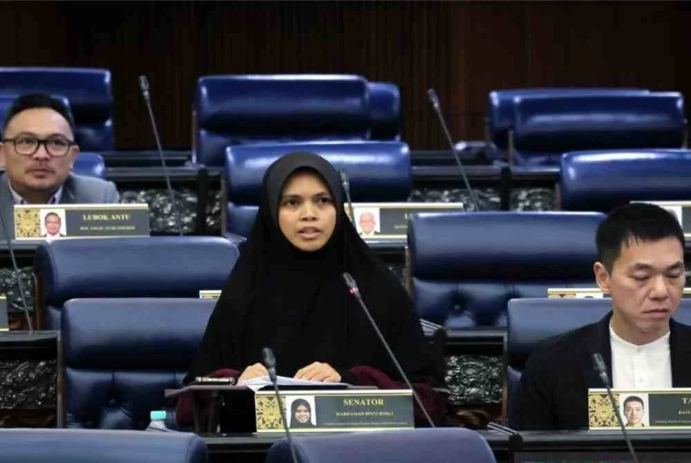 Marhamah pada sesi soal jawab di Dewan Rakyat pada Selasa. Foto Bernama