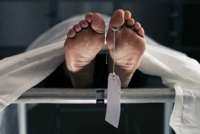 Polis menemukan satu mayat lelaki dalam keadaan separa reput di kawasan Ladang Karmen, Mengkarak, Bera pada Selasa. Gambar hiasan