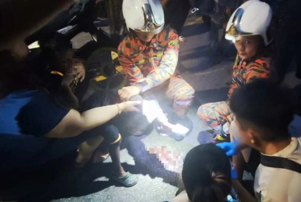 Seorang kanak-kanak lelaki enam tahun mengalami kecederaan pada kaki kiri selepas terlibat dalam kemalangan di Jalan Kampung Pisang, Ayer Itam pada Rabu.