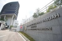 Pasukan penyiasat SPRM menerusi Op Heart telah menjalankan pemeriksaan dan penggeledahan di empat lokasi berasingan.