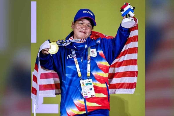 Colorine muncul juara acara wanita F40/F41 pada Sukan Para ASEAN (APG) Thailand 2025 sambil mencipta rekod kejohanan baharu. Foto Bernama 