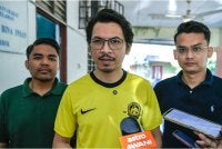 Muhammad Kamil ketika sidang akhbar pada Program Menyelusuri Desa-Jelajah Kasih Madani di Surau Kampung Perak, Bukit Selambau hari ini. - Foto: Bernama
