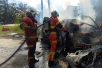 Operasi memadam kebakaran dijalankan menggunakan satu aliran salur bantu mula bekalan air bersumberkan tangki jentera sehingga kebakaran itu berjaya dipadamkan sepenuhnya.