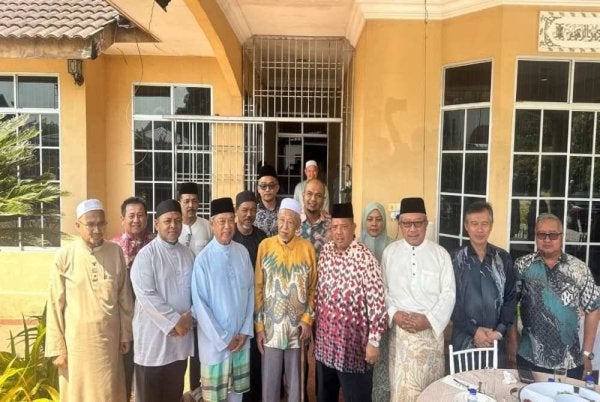 Gambar yang dimuat naik dalam laman media sosial Haziq Asyraf.