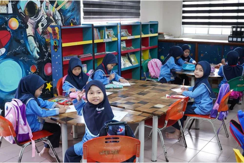 Peningkatan kualiti pendidikan yang ditawarkan di Tabika Kemas kini setaraf dengan swasta.