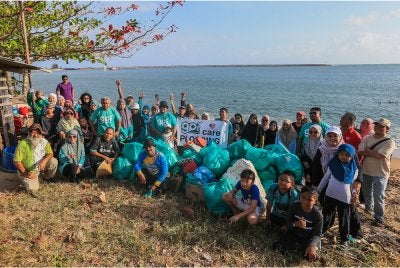 Sebanyak 160kg sampah berjaya dikutip di Pantai Tanjung, Kuala Terengganu oleh komuniti GPI bersama media pada Jumaat.