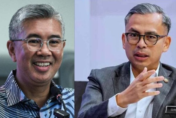 Fahmi (kanan) memaklumkan, Tengku Zafrul dilantik sebagai Ex-Officio Biro Politik PKR.