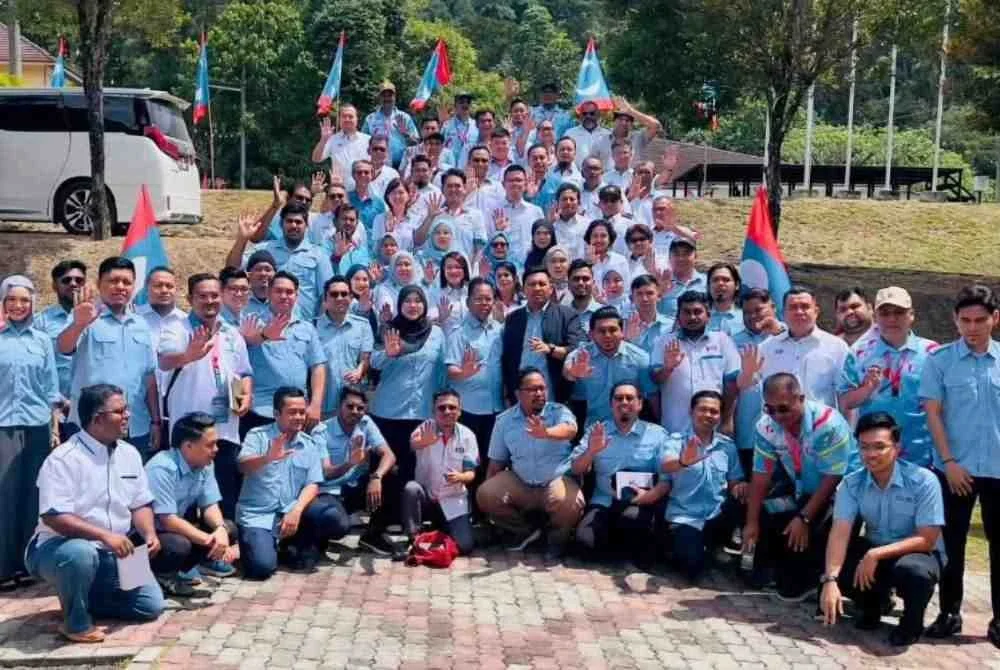 PKR Perak menyifatkan penganjuran Permukiman Pemantapan Organisasi dan Strategi Pilihan Raya PKR Negeri Perak selama tiga hari dua malam bermula 23 hingga 25 Januari lalu di Kem Ghafar Baba, Kemensah, Selangor berjaya.