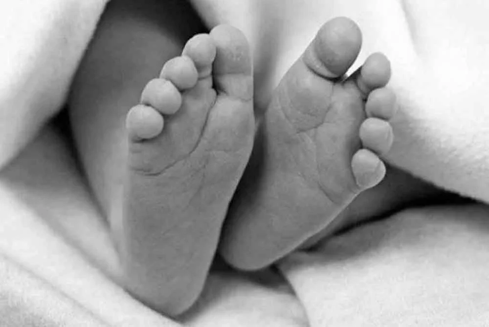 Seorang bayi lelaki berusia enam bulan ditemukan dalam keadaan tidak sedarkan diri di sebuah flat di Air Itam. Foto hiasan