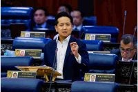 Arthur Joseph Kurup ketika sesi pertanyaan-pertanyaan bagi jawab lisan pada Mesyuarat Pertama, Penggal Kelima Parlimen ke-15 Dewan Rakyat di Bangunan Parlimen, pada Isnin. Foto Bernama 