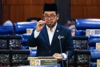 Zulkifli ketika sesi pertanyaan-pertanyaan dan jawab lisan pada Mesyuarat Pertama, Penggal Kelima Parlimen ke-15 Dewan Rakyat di Bangunan Parlimen pada Isnin. Foto Bernama 