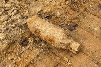 Bom jenis Aerial yang ditemui di ladang kelapa sawit. Foto: PDRM